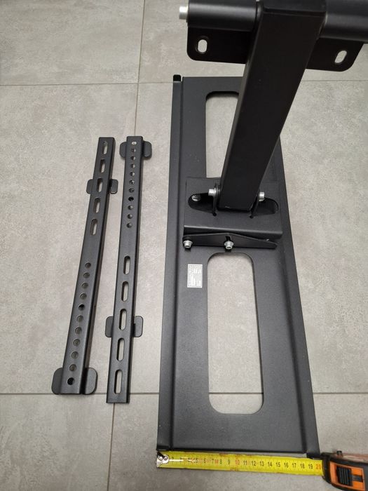 Uchwyt ścienny do telewizora