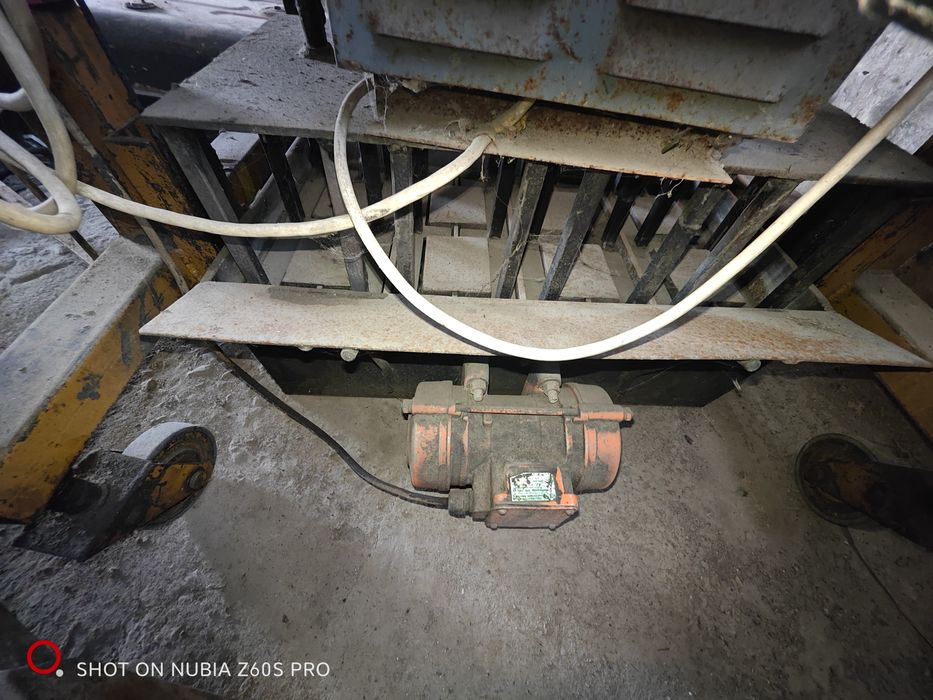 Обладнання для виготовлення шлакоблоку