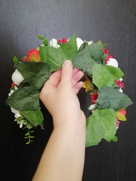 Віночок обруч на голову з квітами святковий обідок для волосся