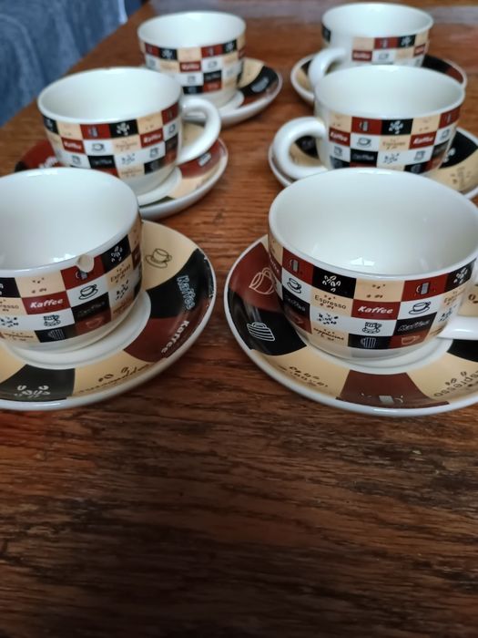 Комплект чашок і блюдець для кави