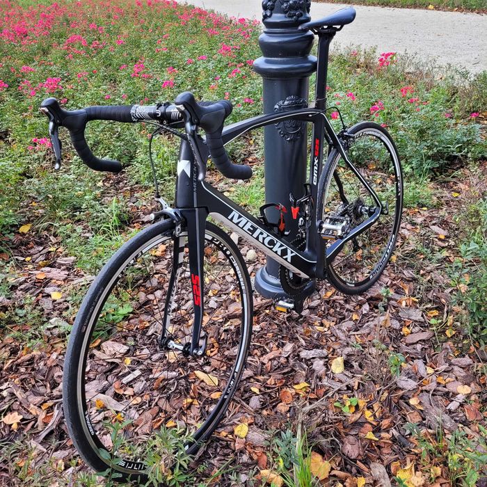 Fourche Vélo Carbone Eddy Merckx EMX-7 1K - Conique 700c - Axe 9x100 Mm QR - Noir Et Blanc - Neuve