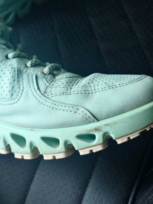 Жіночі шкіряні кросівки Ecco Multi Vent 41р