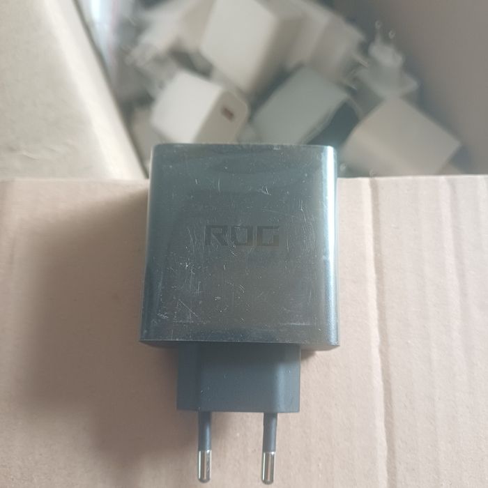 Адаптер швидкої зарядки ASUS Turbo Type-C потужністю 65 Вт