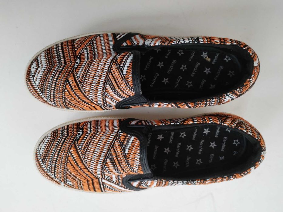 Sapatos Senhora “Bershka”