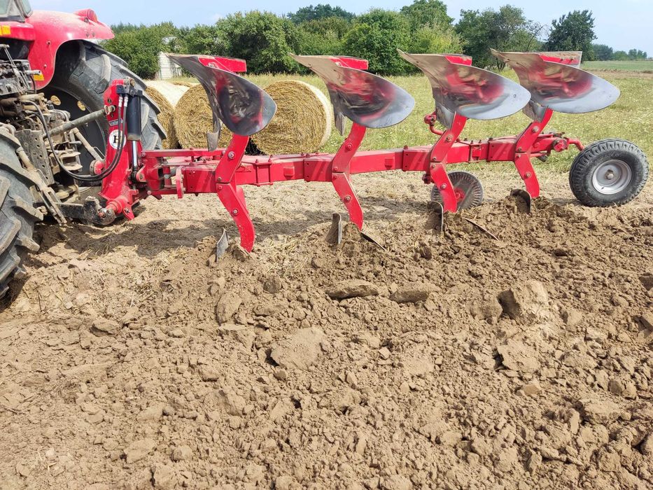 plug pługi  kverneland agrolux overum massey ferguson