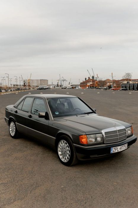 Mercedes-Benz Seria 190