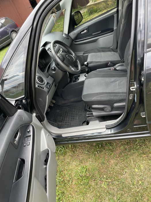 Продам автомобіль Suzuki Sx4 2008року