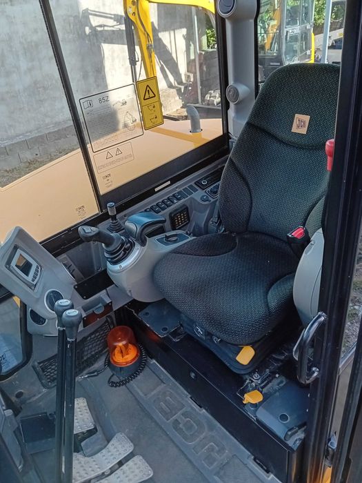 Mini Escavadora  Mini giratória JCB 85Z-1