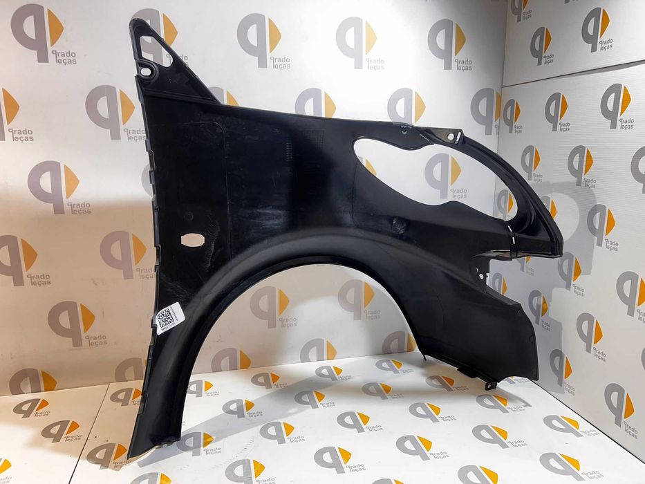 NOVO Guarda lamas frente esquerdo Smart Fortwo 450 2g