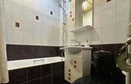 У продажу 2к.квартира в тихому районі з ремонтом