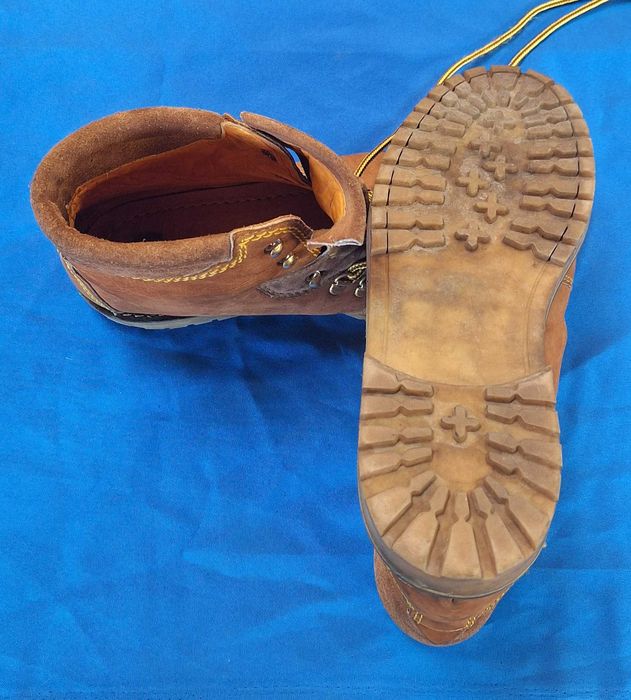 Botas em Pele Castanha