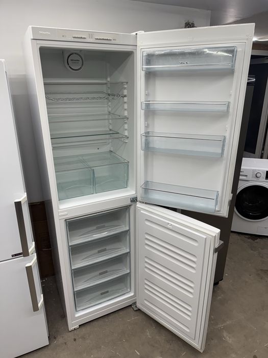 Lodowka Miele No-Frost 2 metry duża