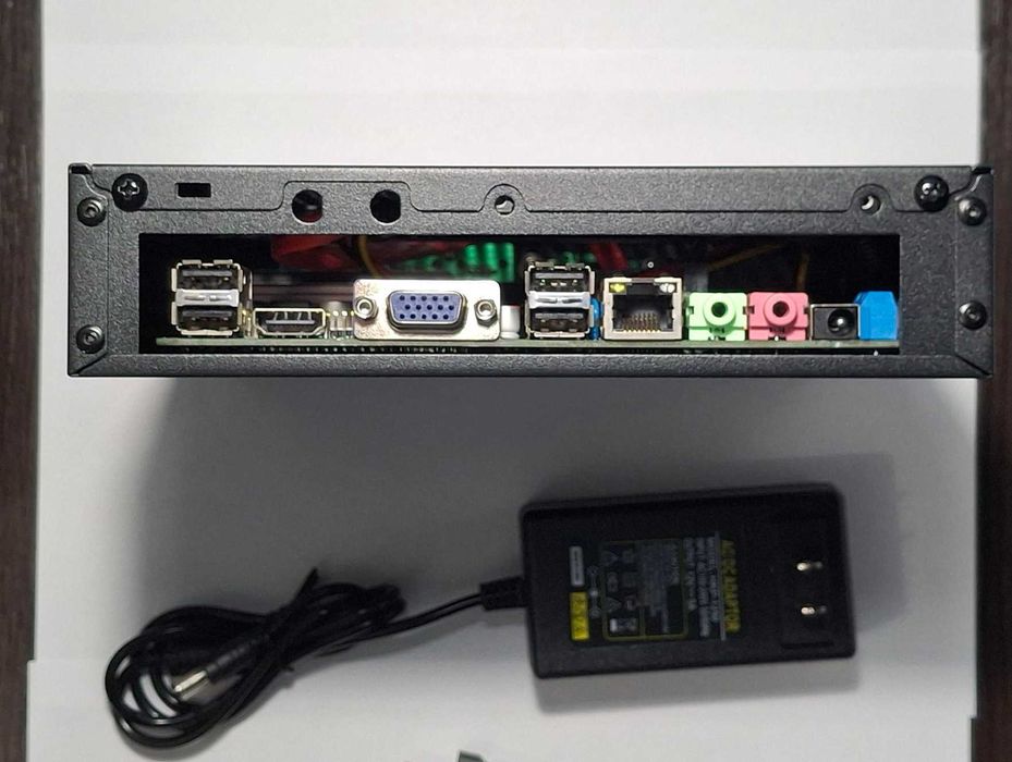 Одноплатный ПК на базе Intel 1037U