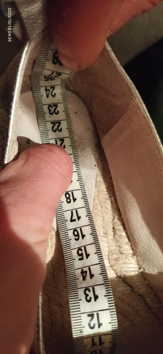 Venezia piękne skorzano-materialowe espadryle 38 oraz ksiazeczka Owady