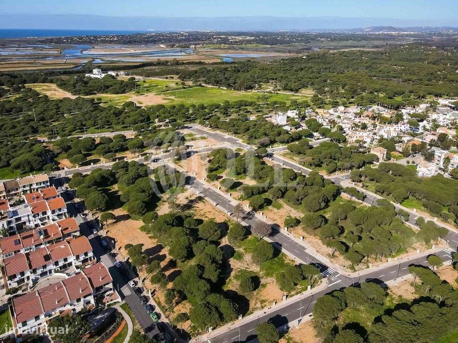 Land plot with approved project in Montenegro, Faro, Algarve