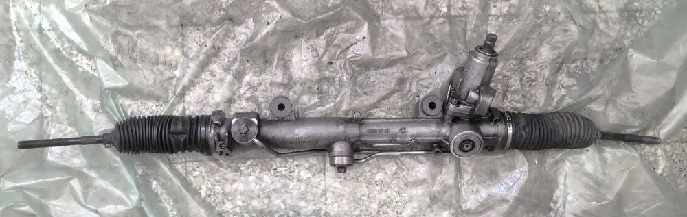 Caixa de direção Mercedes Benz w203 (para reconstruir)