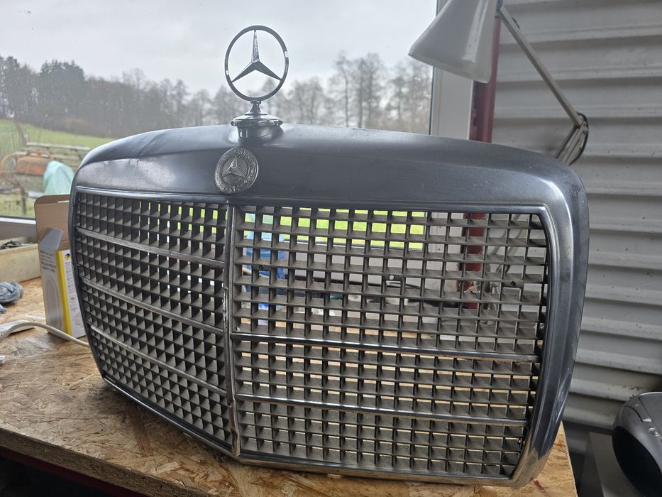 Mercedes w114 w115 części. 250 280 ce