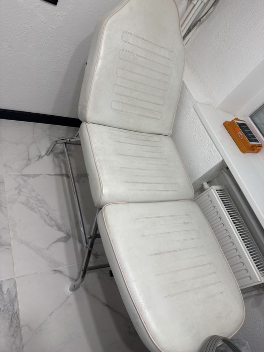 Кушетка косметологическая