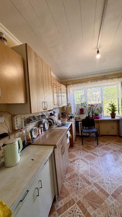 Продам 2 кімнати в гуртожитку Подільський р-н Електриків 26/30 Рибальський острів