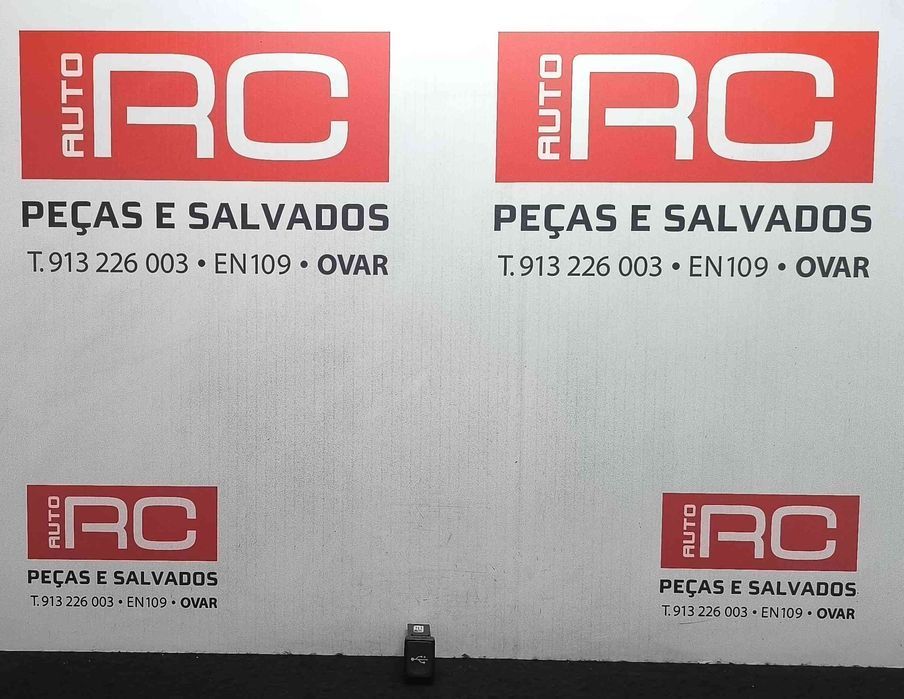 Módulo USB / AUX / IPOD TOYOTA YARIS (_P13_) ano 2015