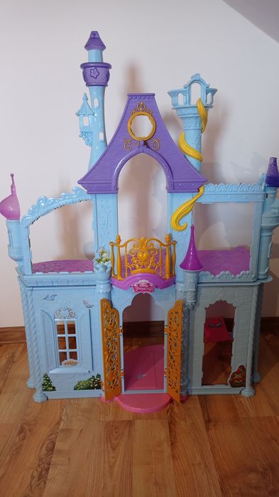 Zamek dla lalek Barbie