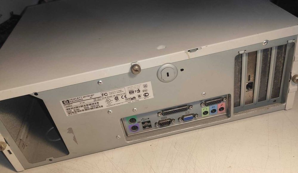 PC Desktop HP Vectra VE antigo para peças