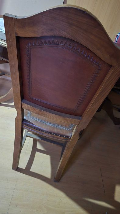 7 Cadeiras para restauro