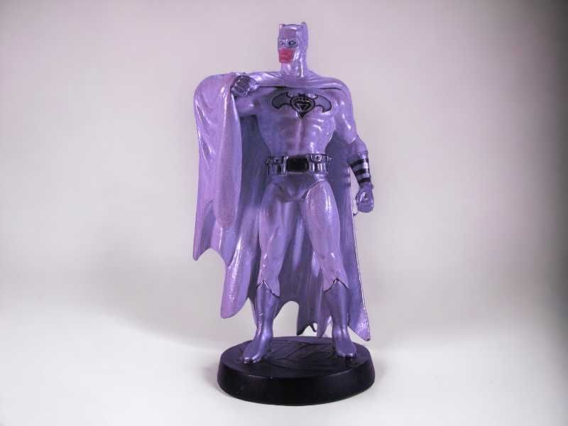 Figura inspirada no Batman White Lantern da DC Comics