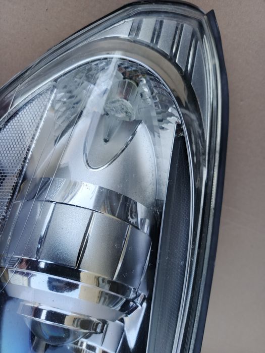 Volvo V60 Xenon lampa EU Prawa