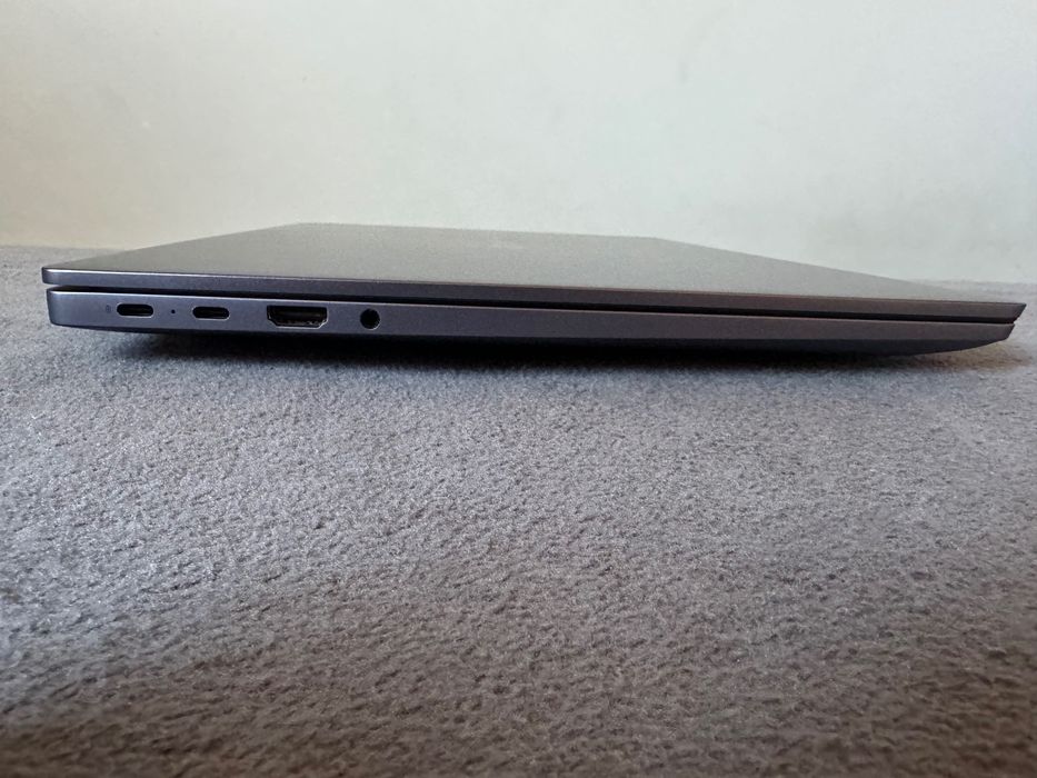 Huawei MateBook D16 (i7 / 16GB / 512GB) – Stan Bardzo Dobry + Ładowarka