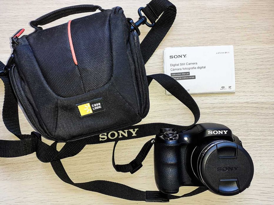 Sony DSC-H300 Digital Camera + Carrying Backpack (Semi-New)64737811958146120