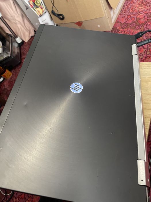 Продам ноутбук HP EliteBook 8560w