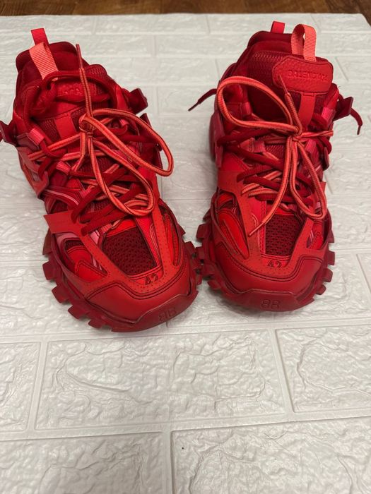 Balenciaga track 1 red