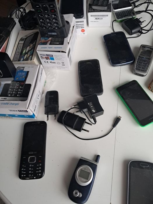 Sprzedam Telefony