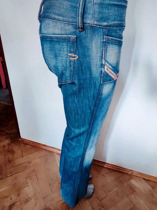 Джинси Diesel модель Hush