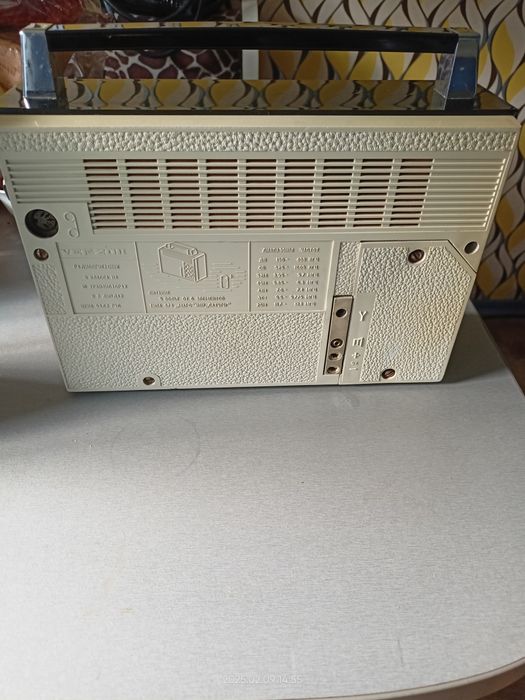 Приемник VEF 201... ... Диоды Шотки  45V- 30A