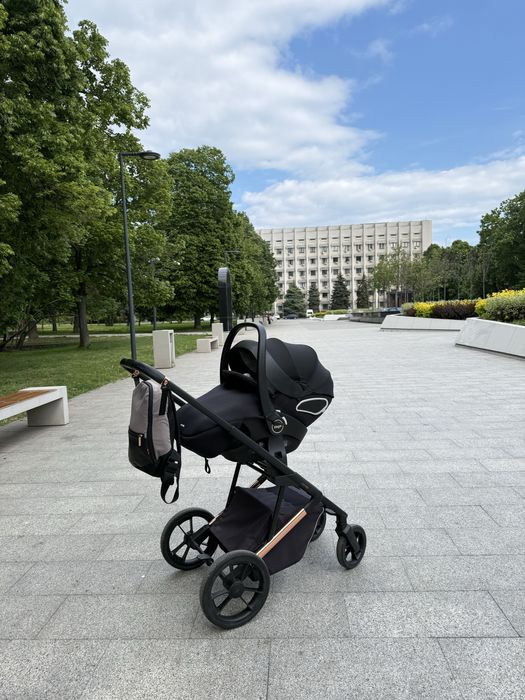 Автокрісло-люлька CARRELLO Vega