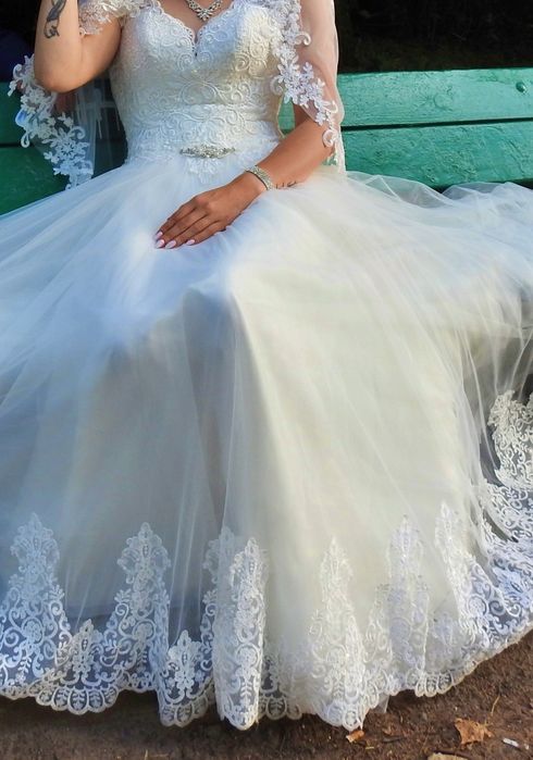 Sprzedam  suknię ślubną