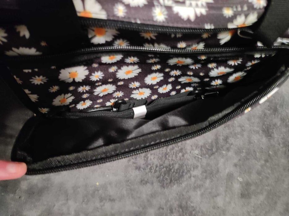 Lancheira térmica florida | impermeável e prática | capacidade de 12 L