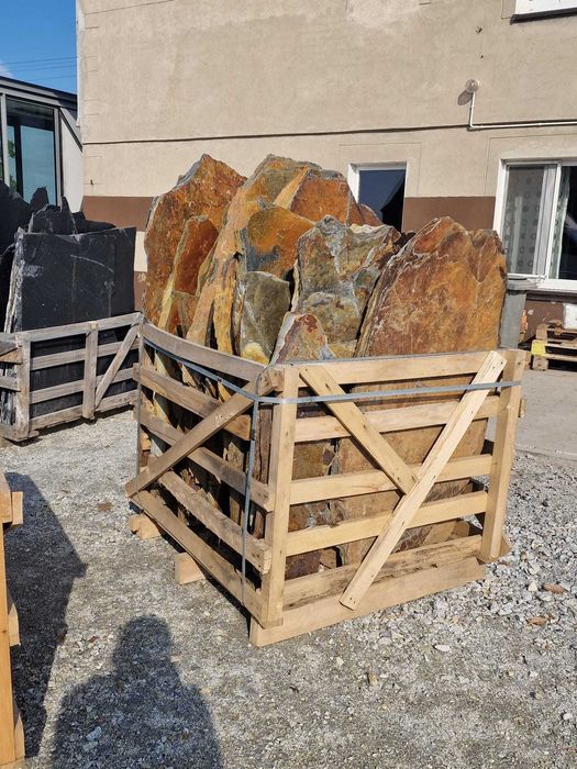 Czarny łupek kamień naturalny duże nieregularne płyty kamienne