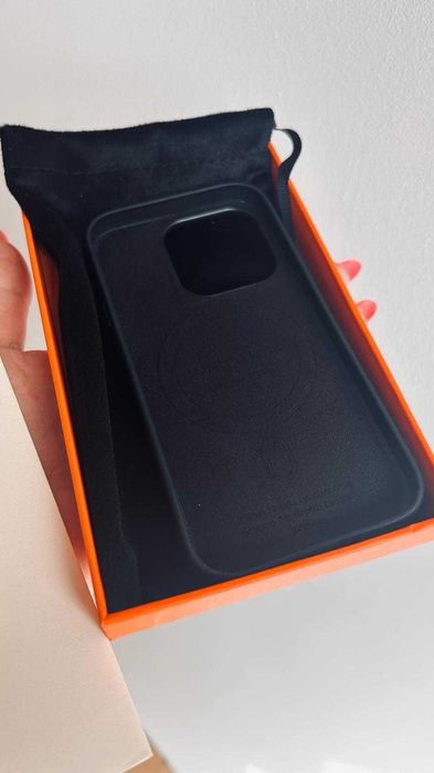Case exclusive Iphone 15 PRO Skóra wbudowany MAGSAFE