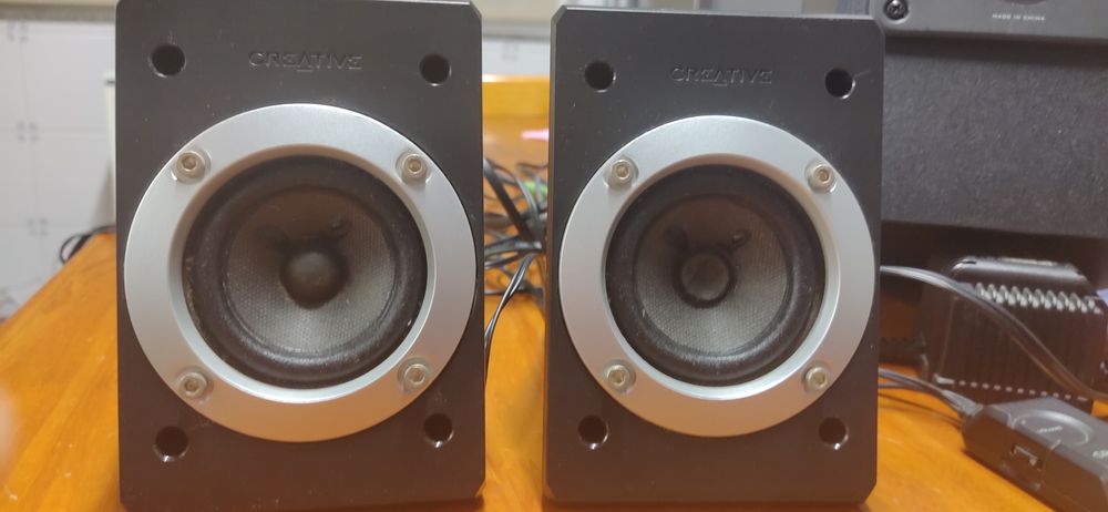 Creative 5.1 Speaker Columns64584213429121124