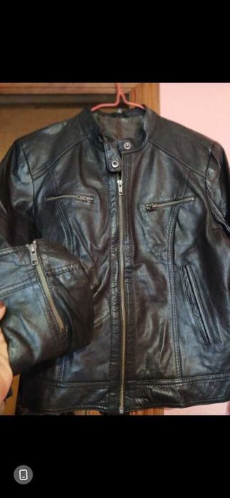 Шкіряна курточка
