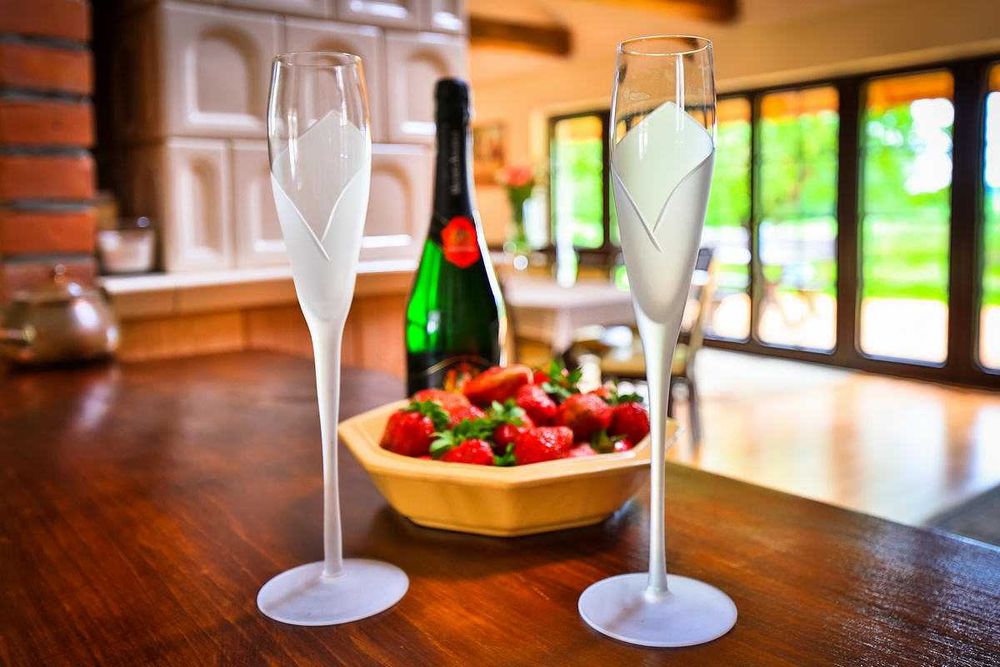 Dom z jeziorem , posiadłość 10 Ha cała do dyspozycji , 10 -14 osób