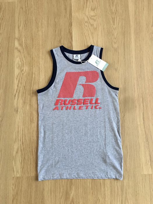 Нова майка Russell