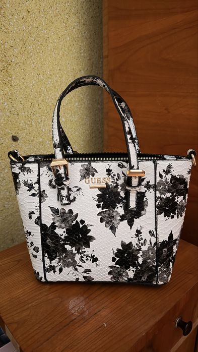Сумка guess