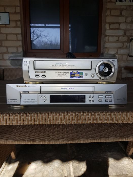 Видеомагнитофон Panasonic