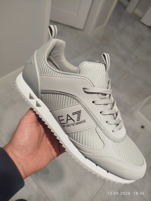 Buty     Armani    44