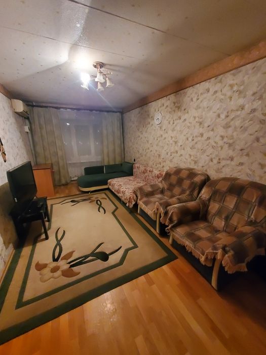 Подобова оренда 2-х кім. Квартири р-н ж/д вокзала