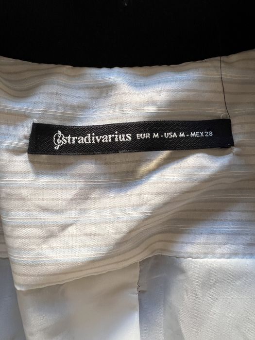 Blaser preto Stradivarius